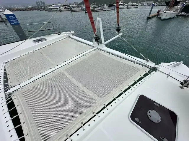 Catana 47