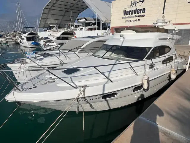 Sealine F 37