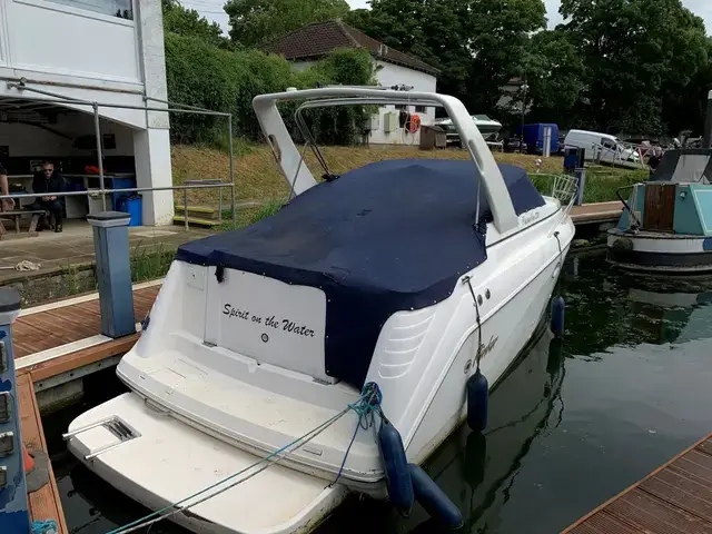 Rinker 270 Fiesta Vee