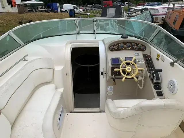 Rinker 270 Fiesta Vee