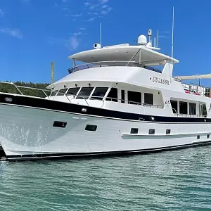 2022 Outer Reef 900 Motoryacht