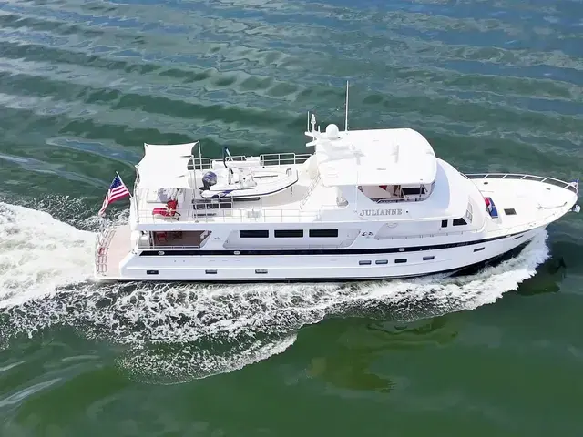 Outer Reef 900 Motoryacht