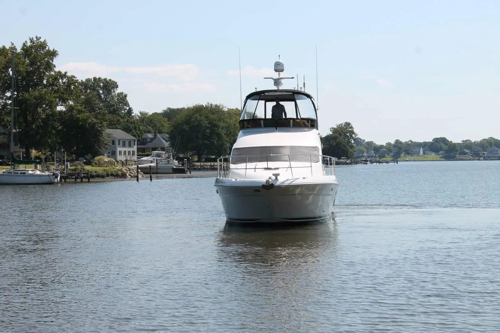 2005 Sea Ray 420 sedan bridge