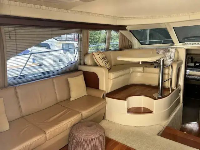 Sea Ray 420 Sedan Bridge