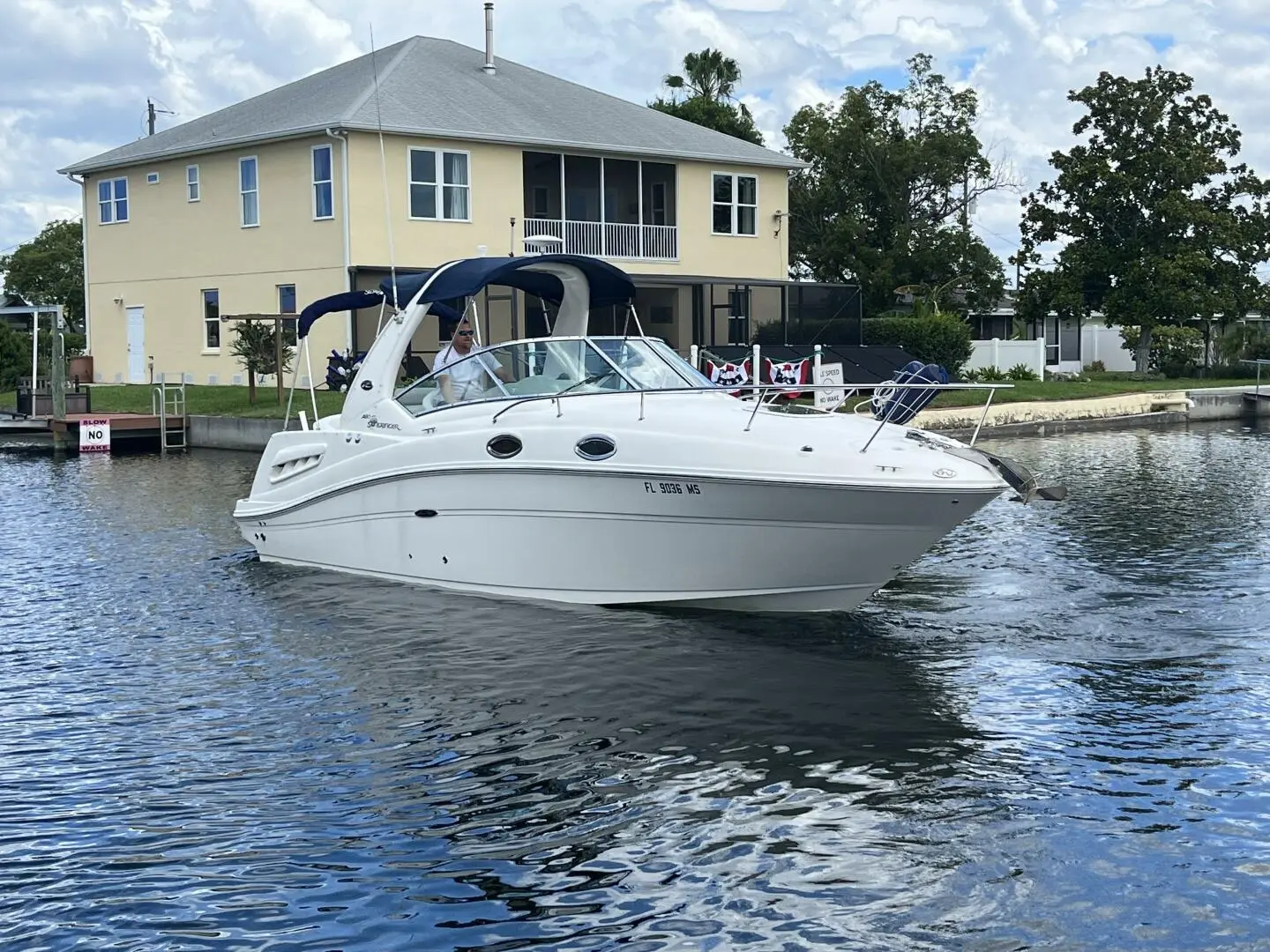 2005 Sea Ray sundancer 260