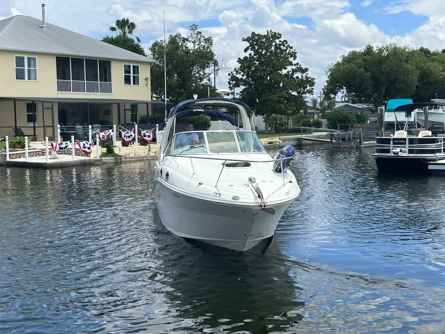 2005 Sea Ray sundancer 260