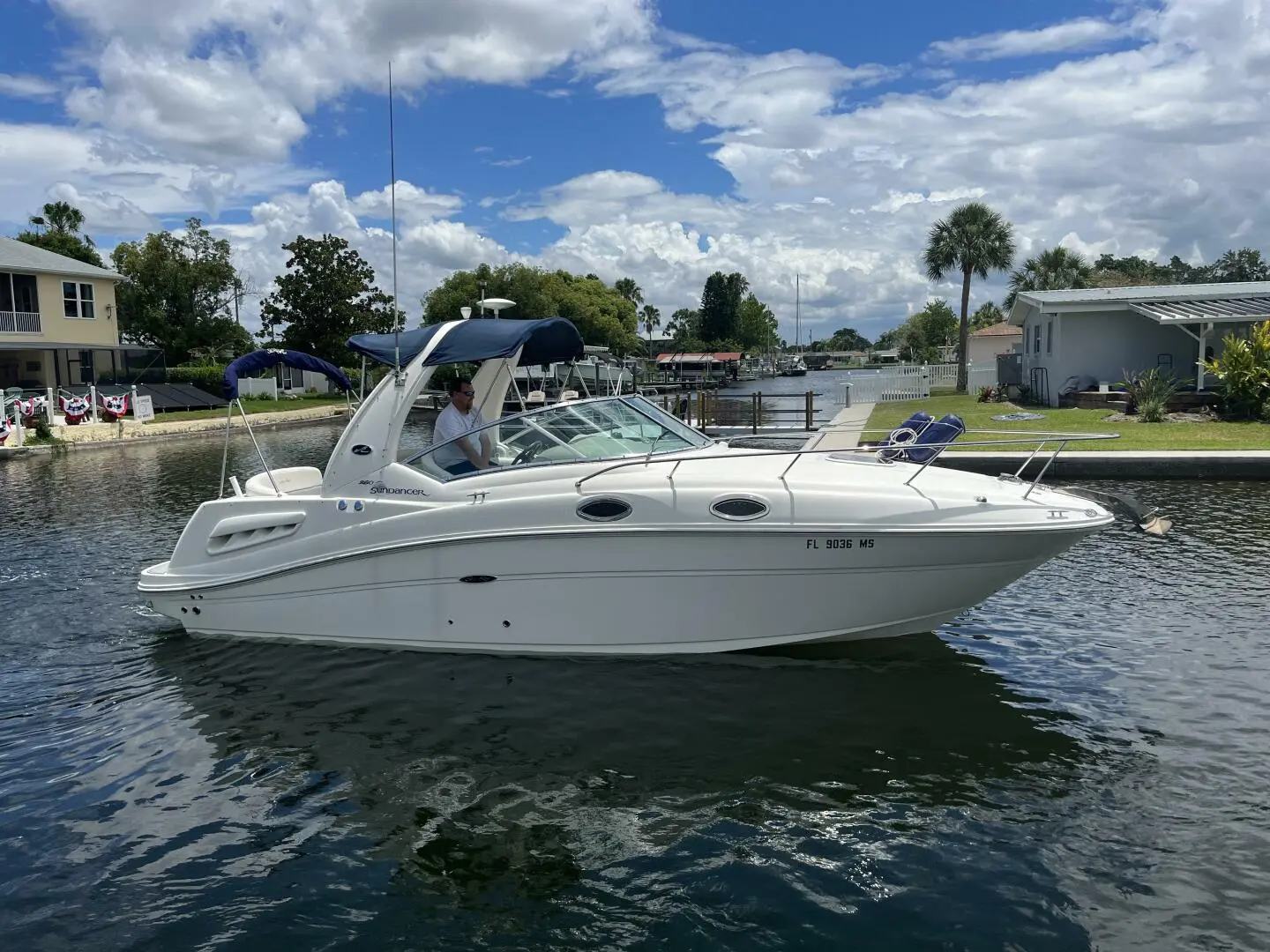 2005 Sea Ray sundancer 260