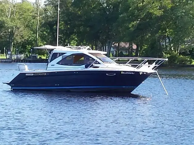 Cutwater 24 Coupe