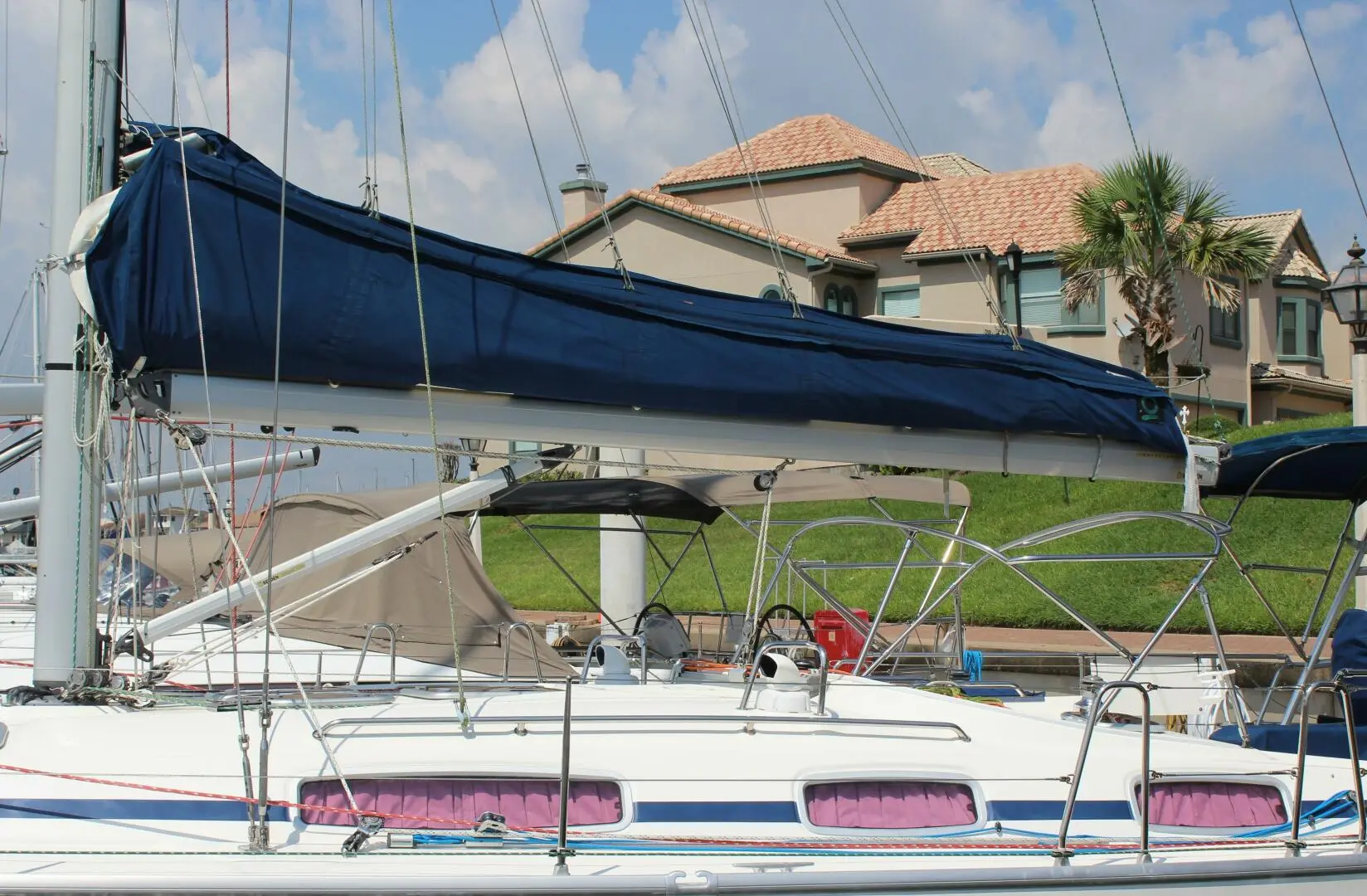 2008 Bavaria 38