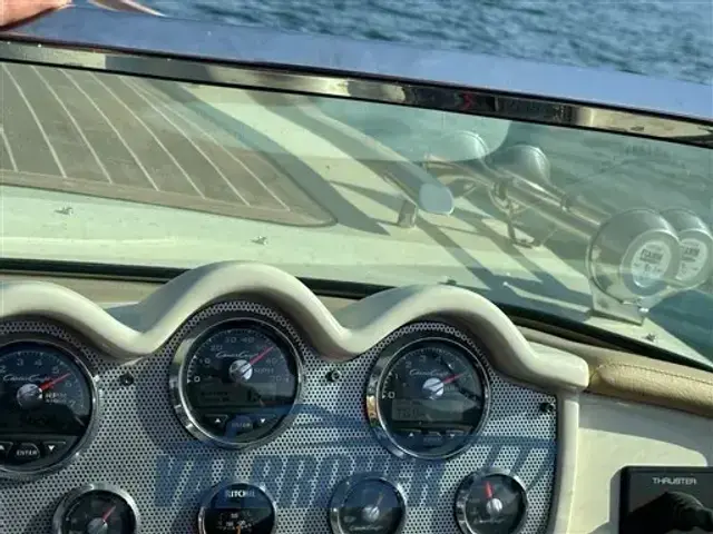 Chris Craft 32 Corsair