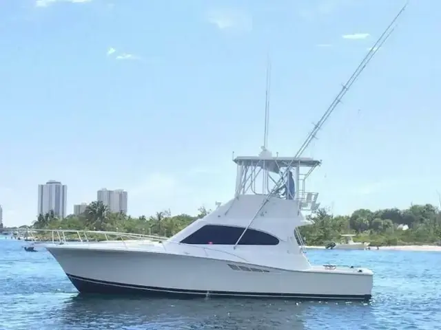 Luhrs 40 Convertible