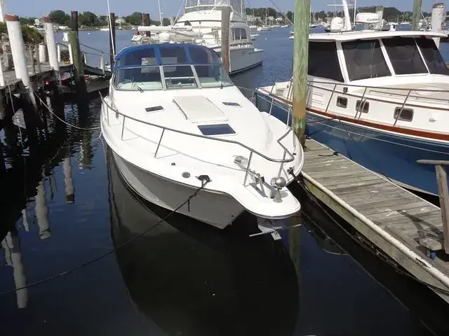 Sea Ray Sundancer 330