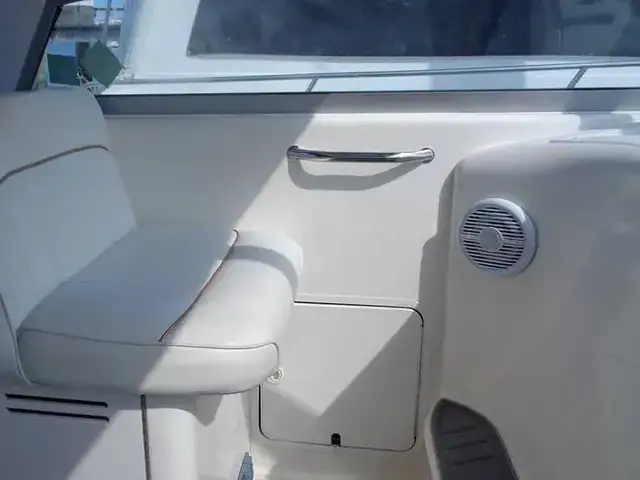 Sea Ray Sundancer 330