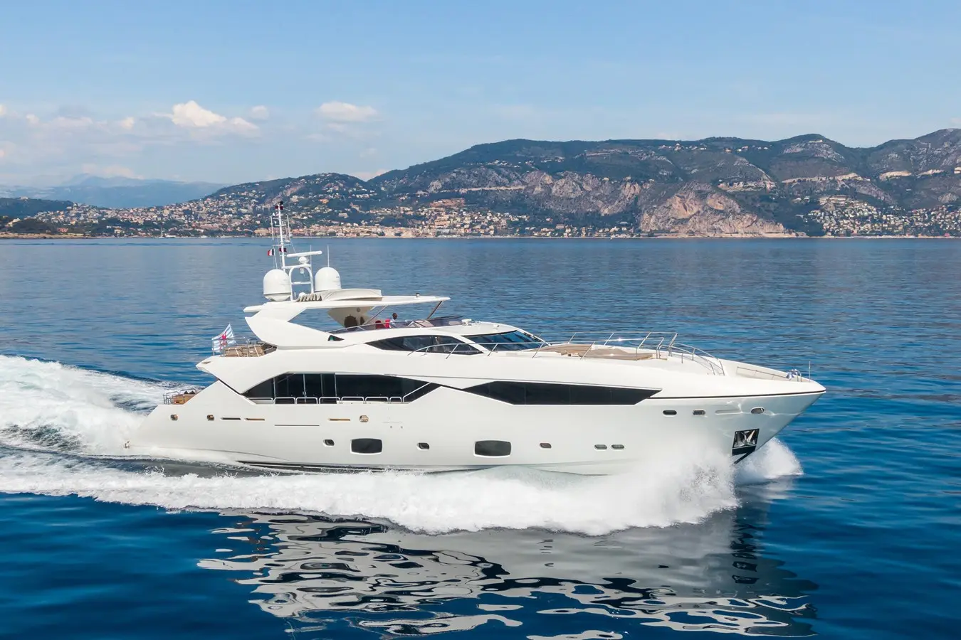 2013 Sunseeker 113