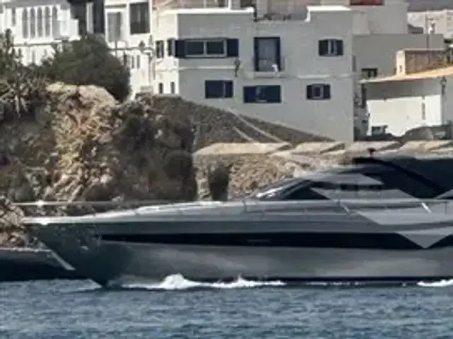 Riva 68 Ego