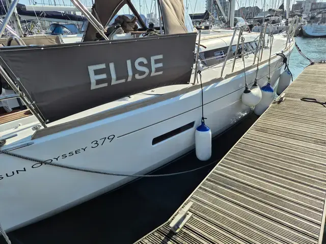 Jeanneau Sun Odyssey 379