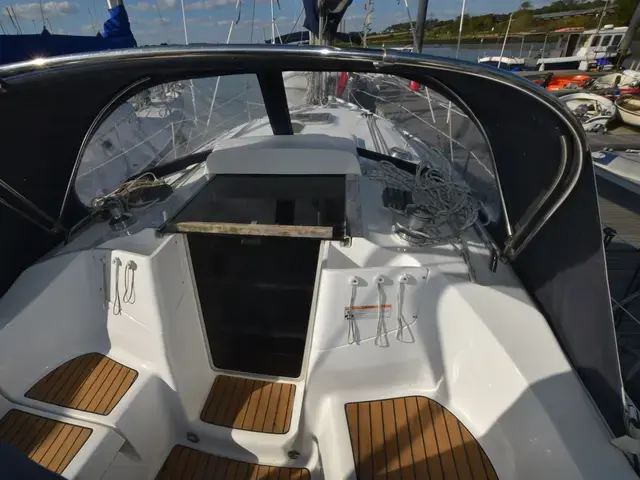 Legend 33 - Bilge keel