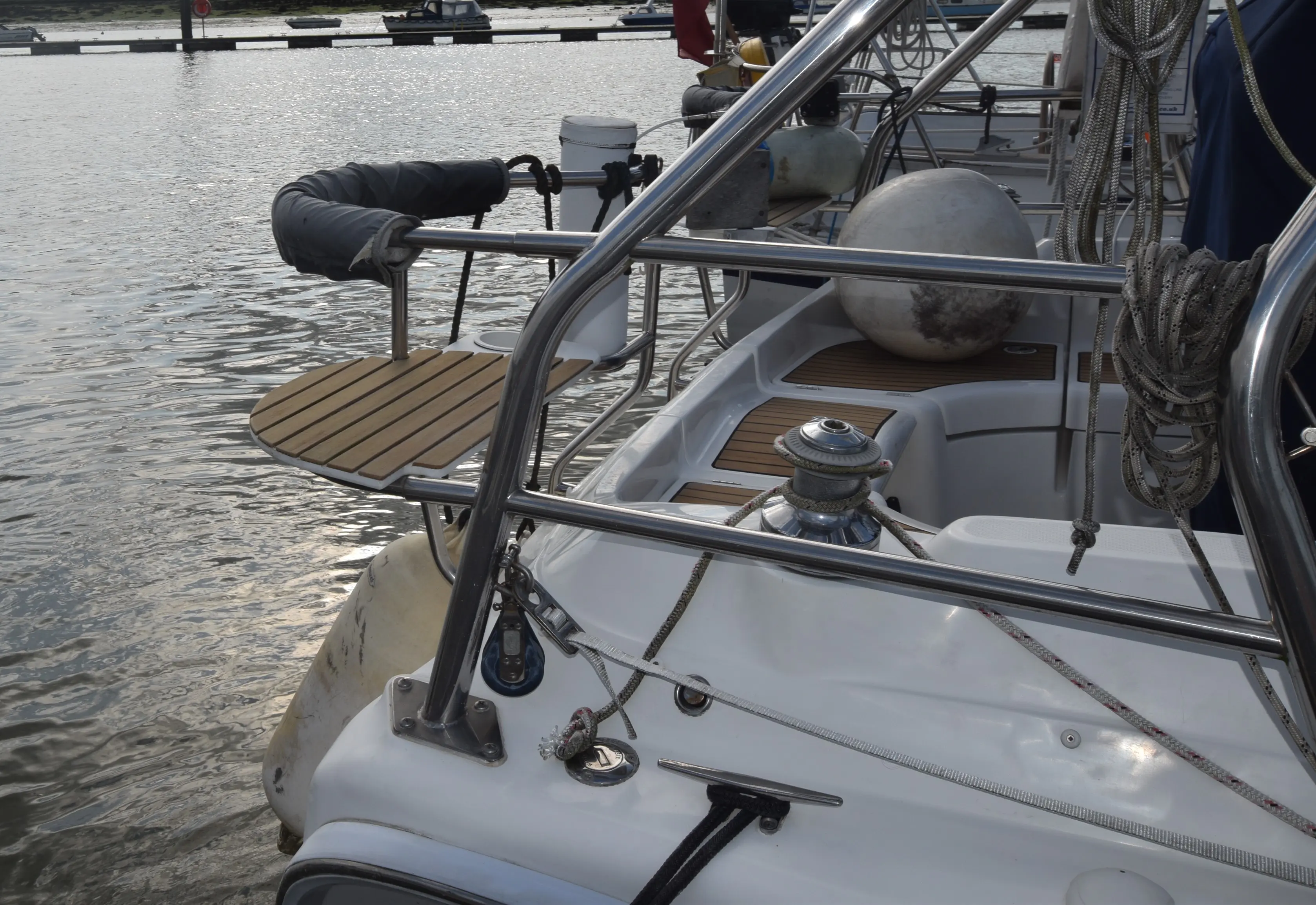 2008 Legend 33 - bilge keel