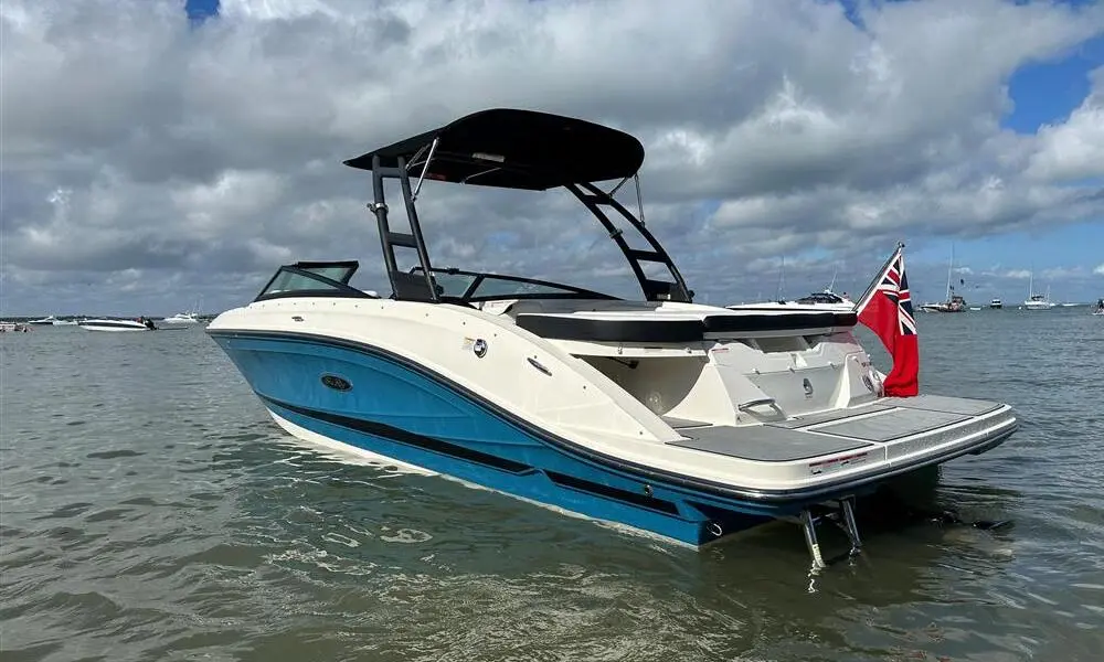 2021 Sea Ray spx 230