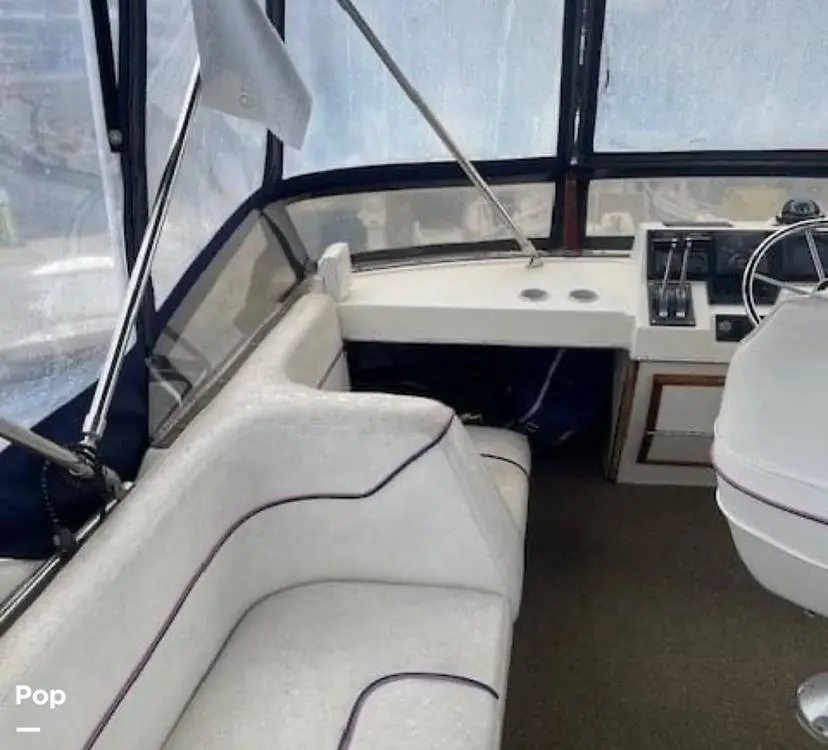 1989 Bayliner 3818