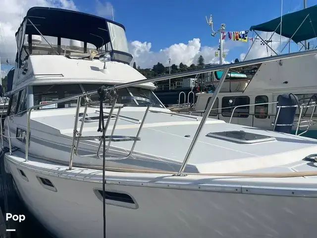 Bayliner 3818