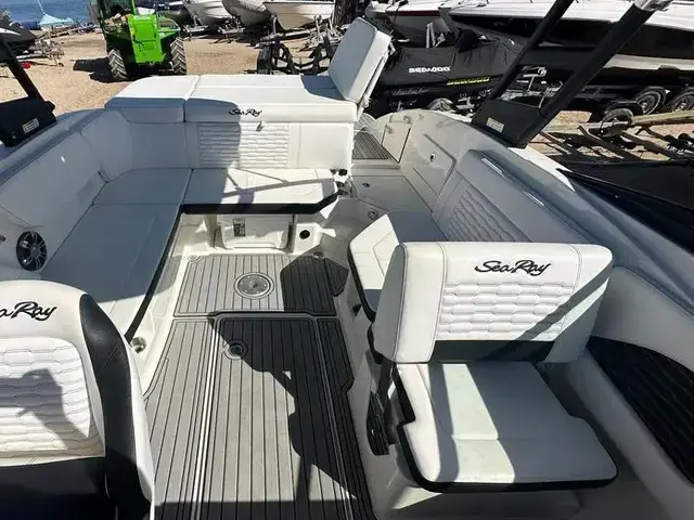 Sea Ray 230 Slx