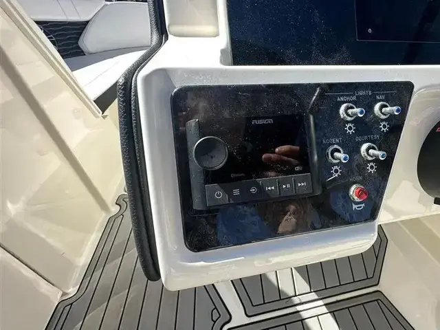 Sea Ray 230 Slx