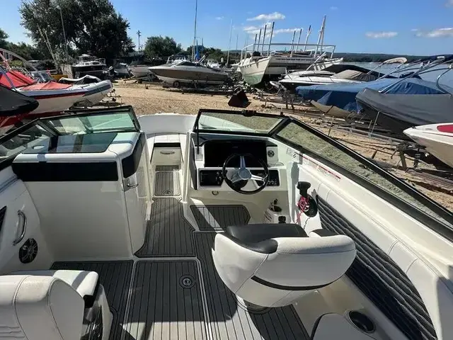 Sea Ray 230 Slx