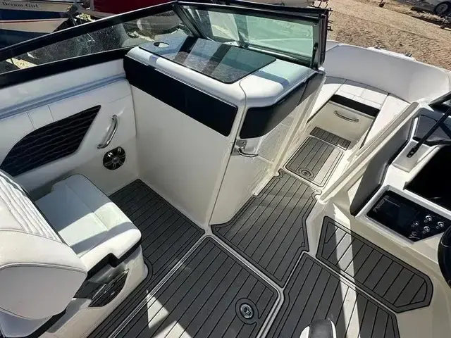 Sea Ray 230 Slx