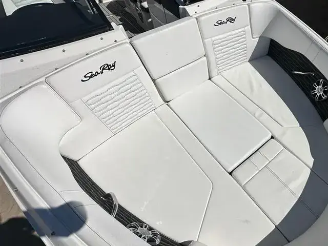 Sea Ray 230 Slx