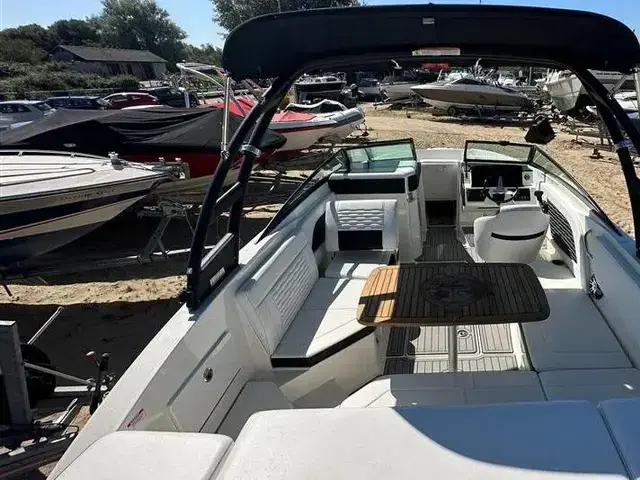 Sea Ray 230 Slx