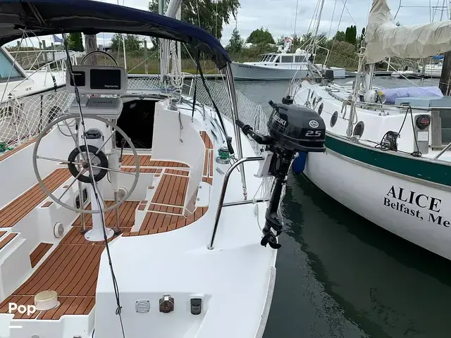 Beneteau Oceanis 300