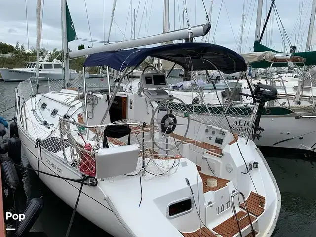 Beneteau Oceanis 300