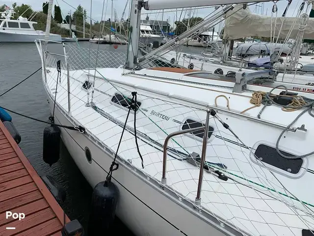 Beneteau Oceanis 300