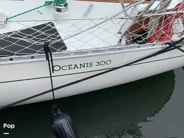 Beneteau Oceanis 300