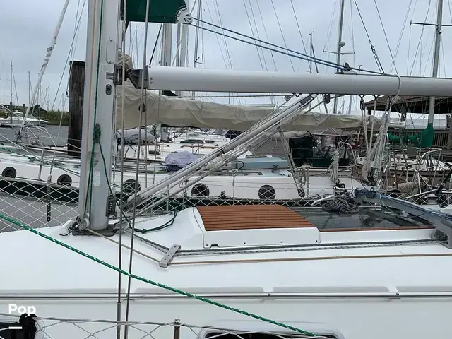 Beneteau Oceanis 300