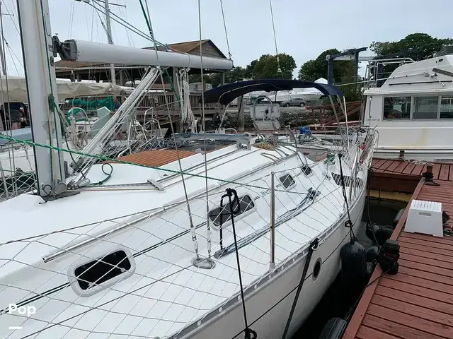 Beneteau Oceanis 300