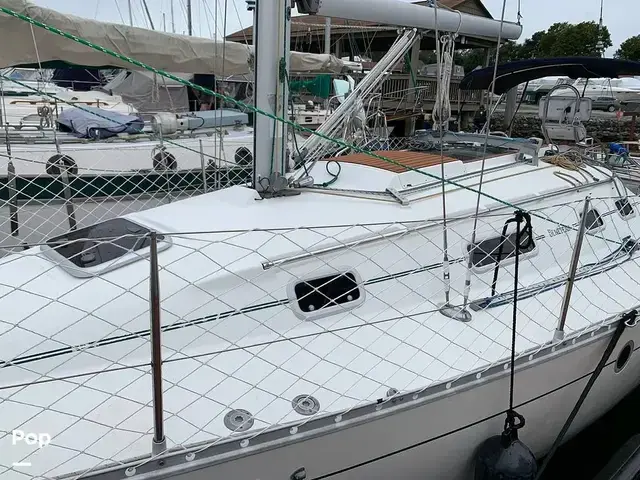 Beneteau Oceanis 300