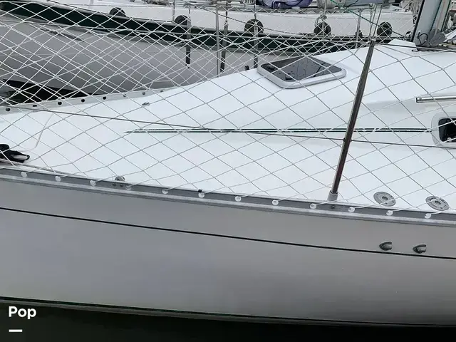 Beneteau Oceanis 300