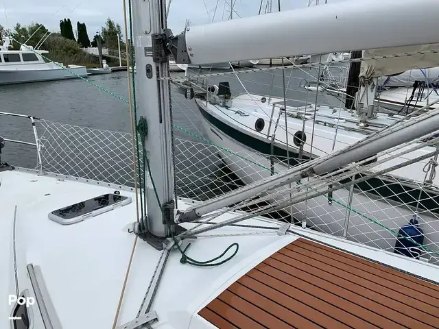 Beneteau Oceanis 300