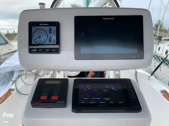 Beneteau Oceanis 300