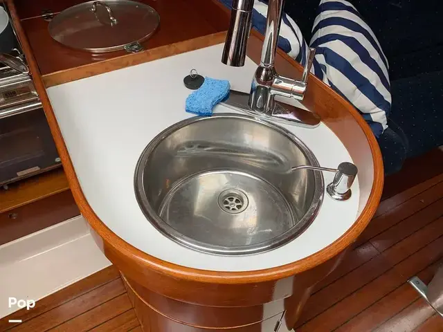 Beneteau Oceanis 300