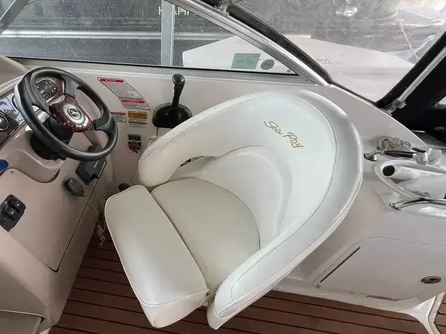 Sea Ray Sundancer 260