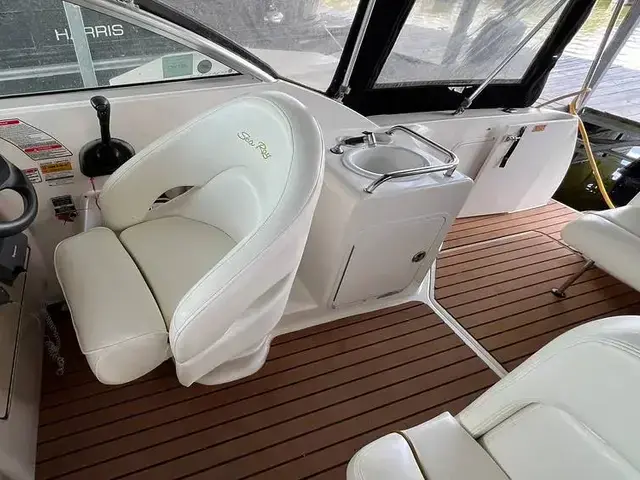 Sea Ray Sundancer 260