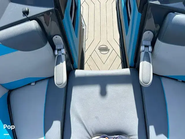 Malibu Wakesetter 23 LSV