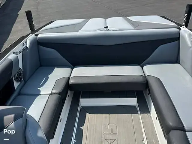 Axis Boats A22