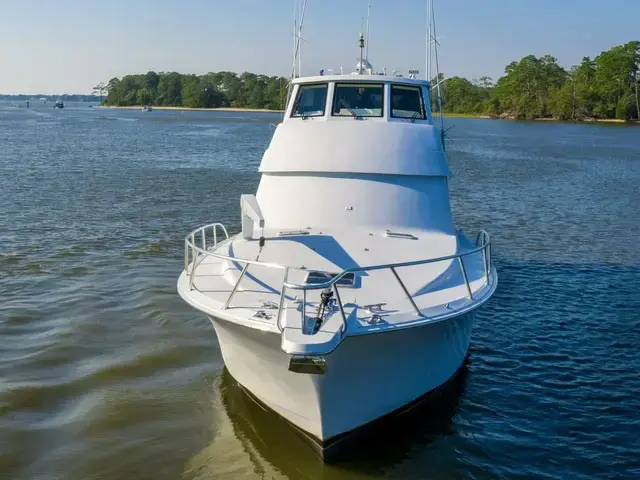 Hatteras 72