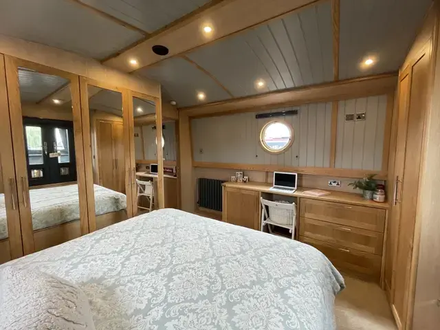 Bespoke Boat Co 60 Widebeam