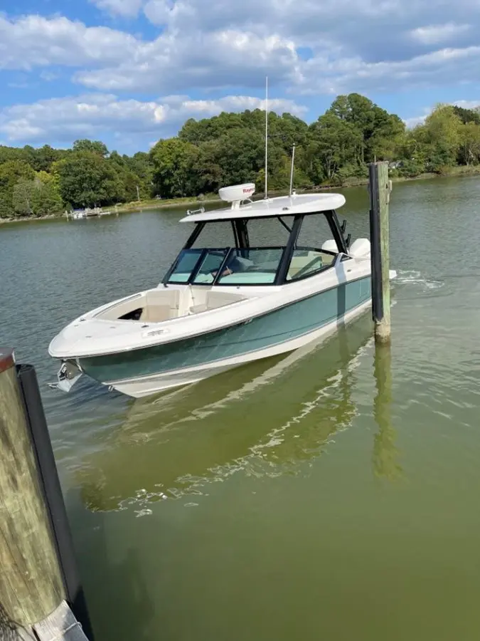 2022 Boston Whaler 280 vantage