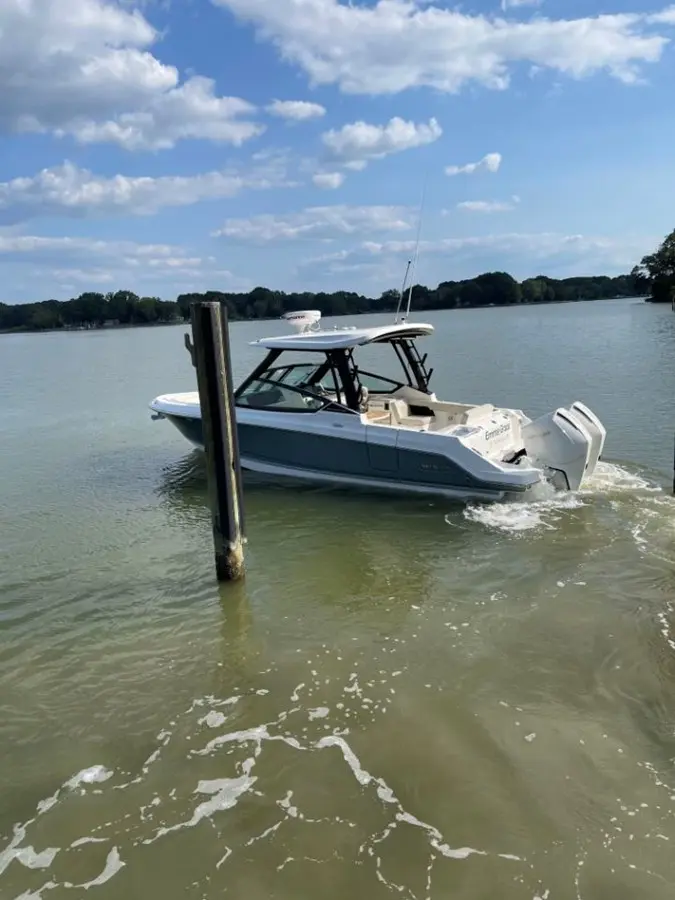 2022 Boston Whaler 280 vantage